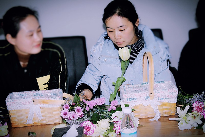 華燁篷房廠家之插花活動 華燁篷房廠家之插花活動