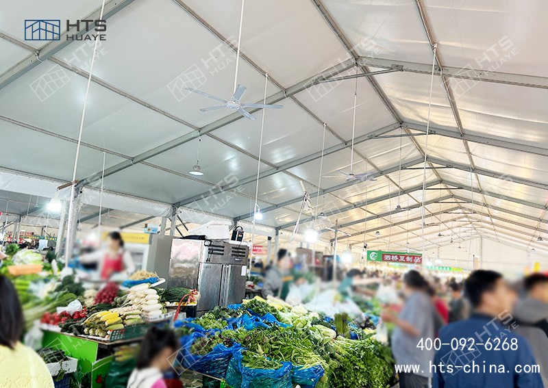 這座接近4000平方米的菜市場篷房，正式投入使用了