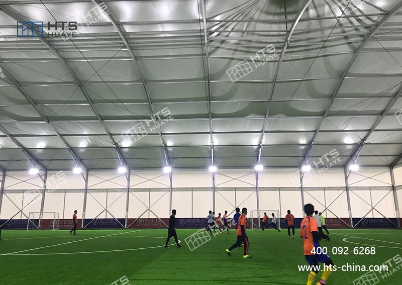 足球場蓬房為足球產業(yè)的持續(xù)健康發(fā)展貢獻力量 足球場蓬房為足球產業(yè)的持續(xù)健康發(fā)展貢獻力量